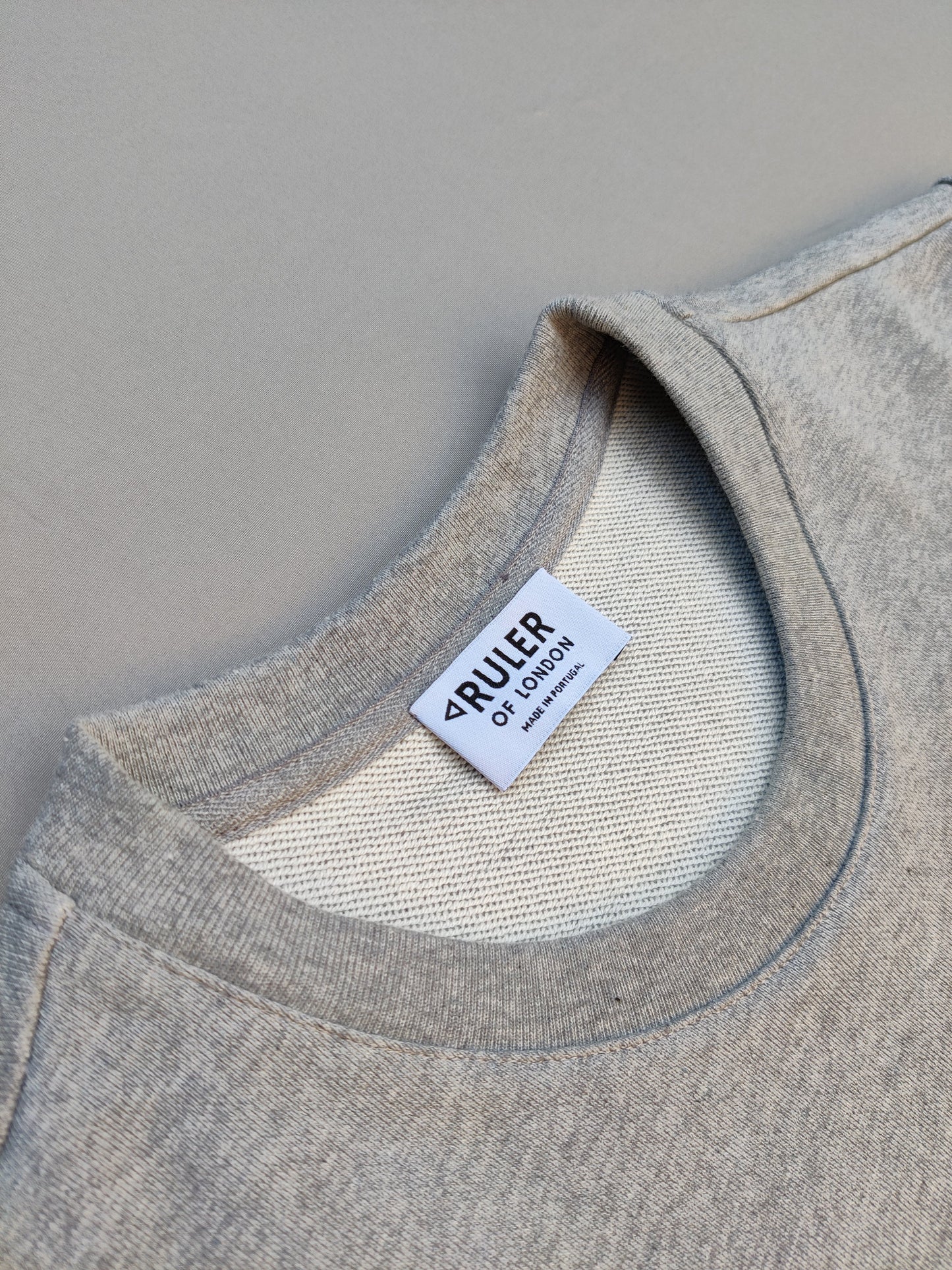 Das Sweatshirt