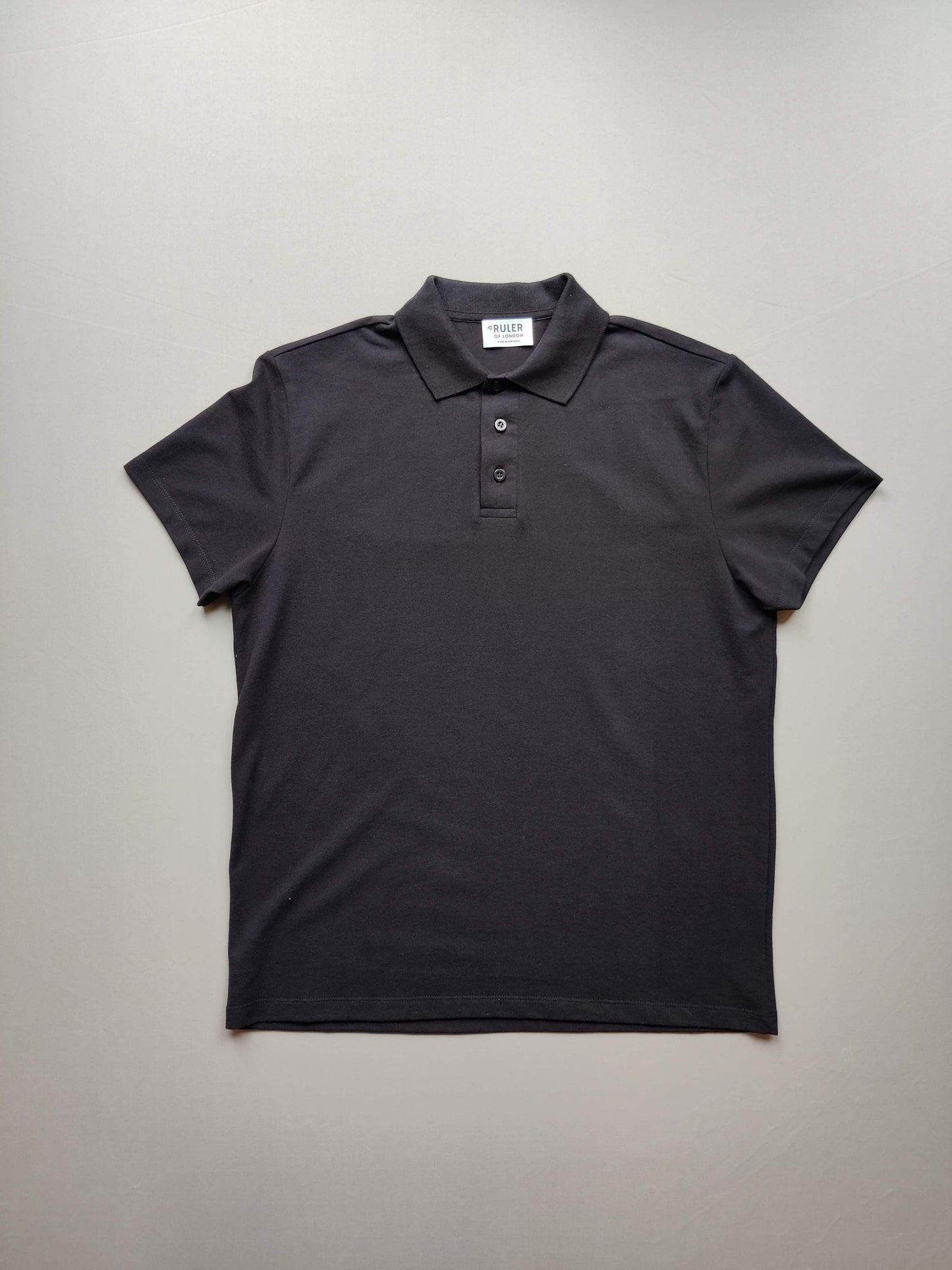 Das leichte Poloshirt