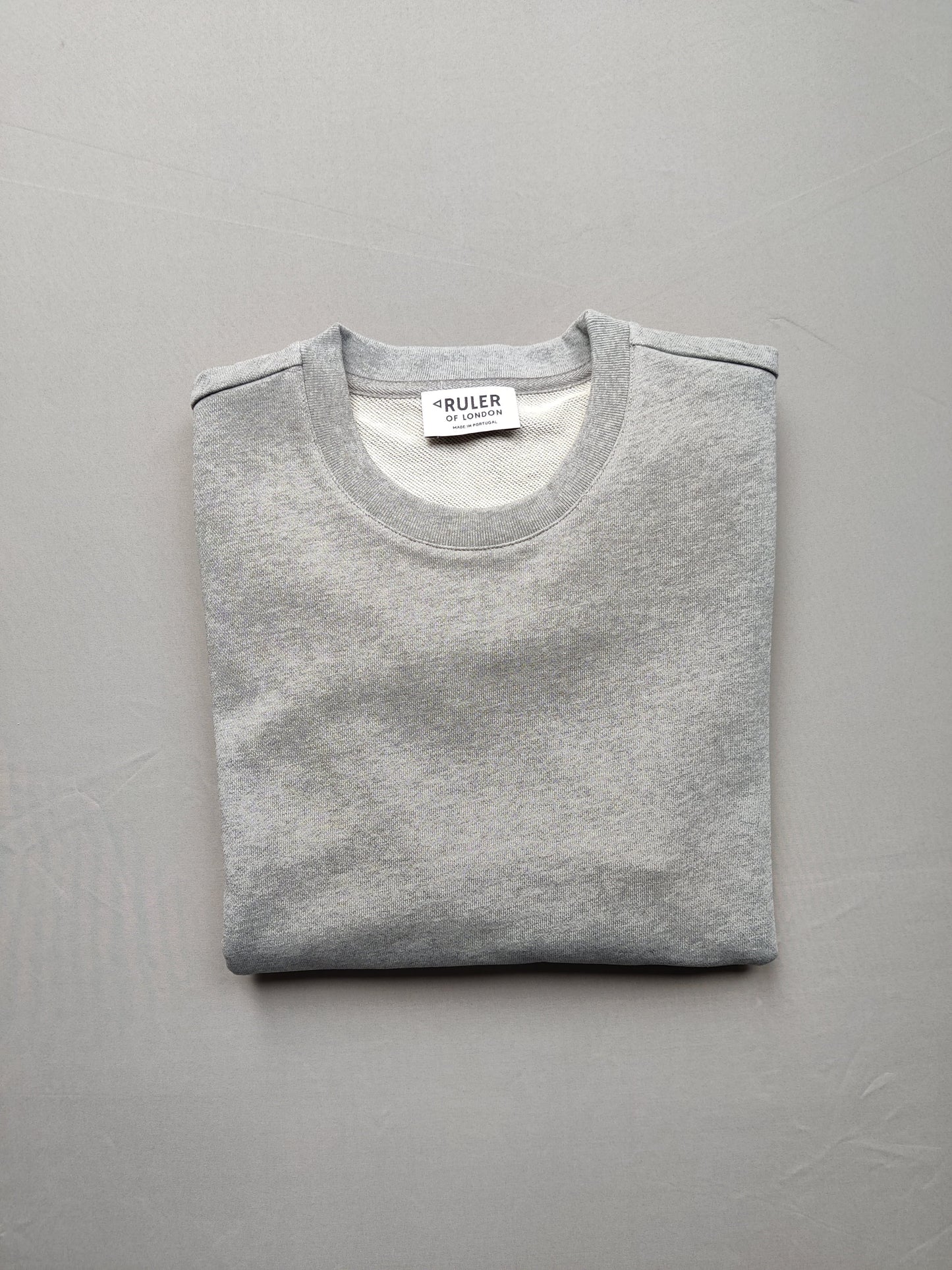 Das Sweatshirt